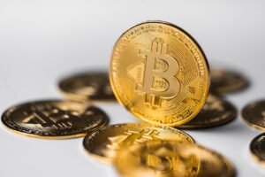 仮想通貨と暗号資産の購入方法を比較するポイントは？