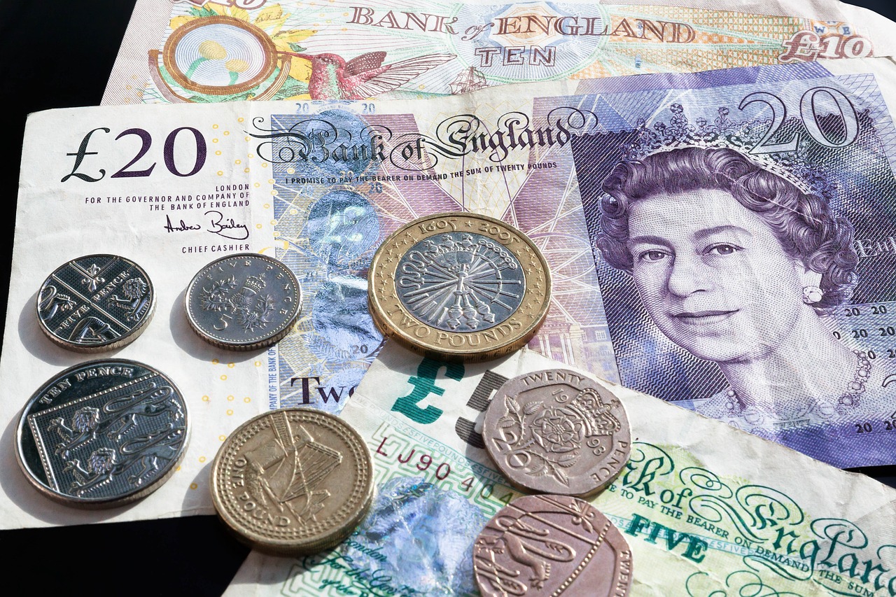 仮想通貨を預金の代わりにするメリットとデメリットは？