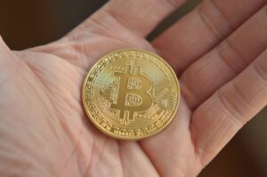 仮想通貨初心者がDMMビットコインで送金する際の手数料はどのくらい？